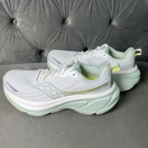 Saucony Hurricane 25 Running Shoes Athletic Women Size 7.5 White Mist Sneakers